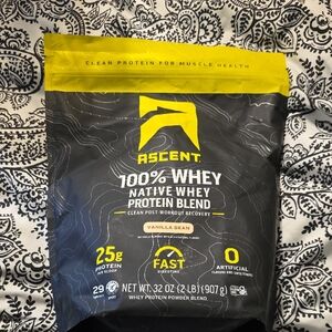 Ascent 100% Whey Protein Blend Vanilla Bean 32oz